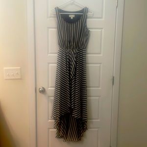 Elle brand, size small. Black and white.